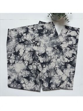 Lululemon Wunder Under HR 7/8 Tight 25” Dual Shibori Antique White Grey size 6